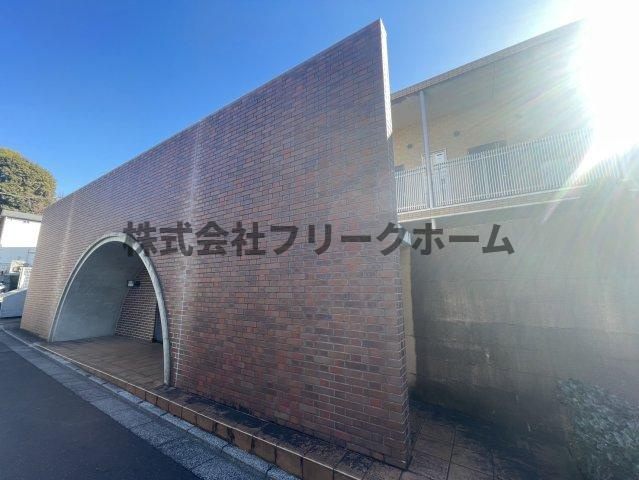 三鷹台第二エミネンスの外観