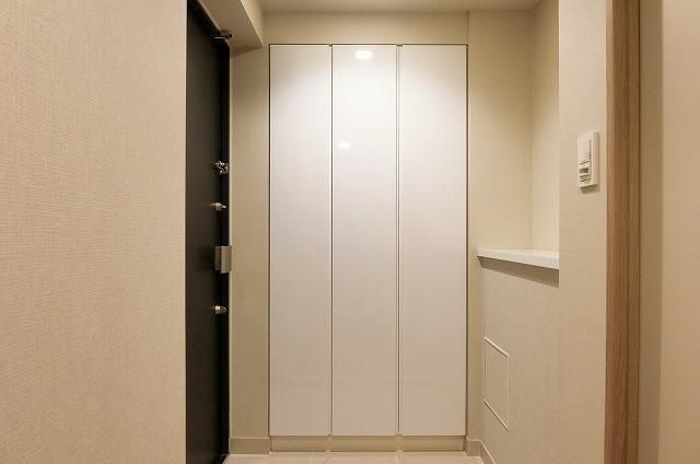 ＬＵＮＩＱ新御徒町Ⅰの玄関