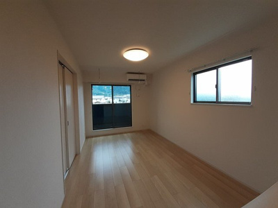 【居間・リビング】 | パーシモン春 | おしゃれな居間です