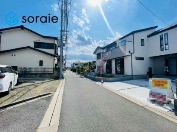 入間市東町19期全1棟　新築戸建　グラファーレの前面道路含む現地写真|5/12撮影