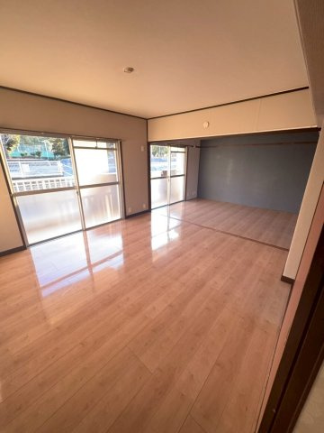 アーバンコート山根の居間・リビング