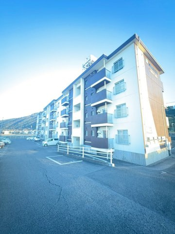 アーバンコート山根の外観