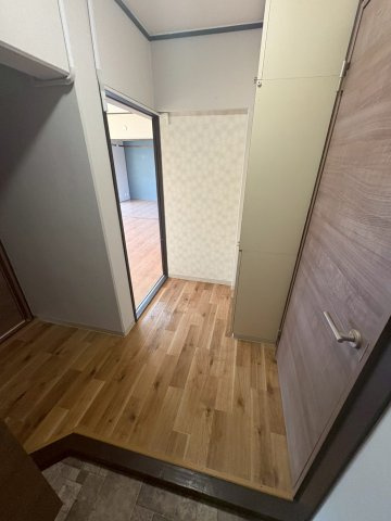 アーバンコート山根の玄関