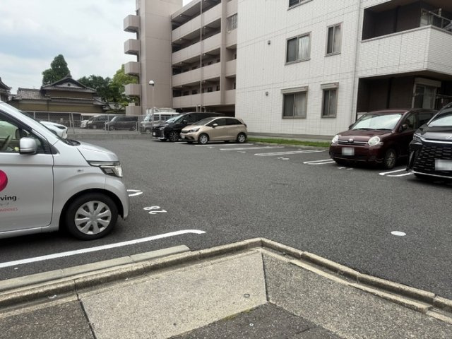 ガーデンテラスの駐車場|駐車場です