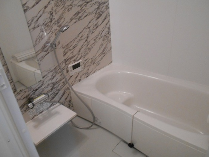 ガーデンテラスの浴室|日々の疲れを癒すお風呂付です