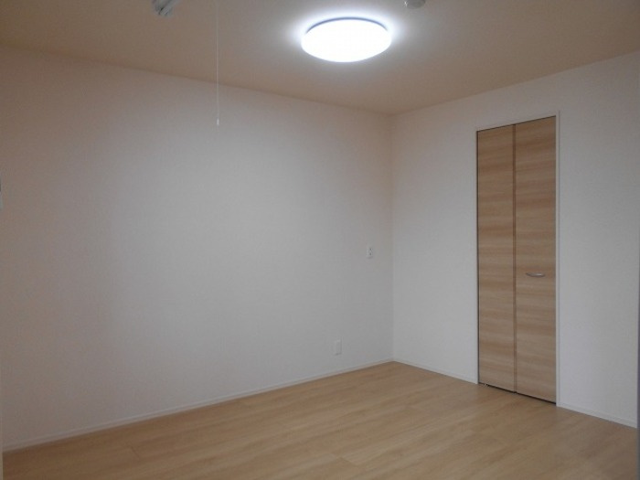 ガーデンテラスの寝室|落ち着いた色調の寝室です