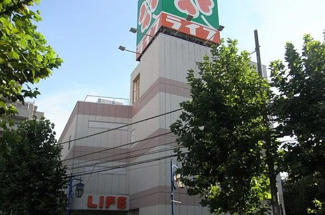 ドエルC&Tの周辺