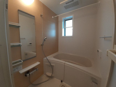 【浴室】 | グランデール興浜Ⅲ | ゆったり過ごせるお風呂です