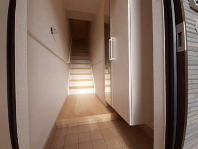 【玄関】 | グランデール興浜Ⅲ | 明るい玄関です