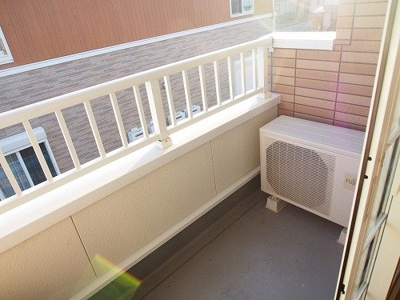 【バルコニー】 | フォルストⅡ | 暖かな日差しのふりそそぐバルコニー