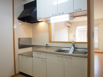 【キッチン】 | フォルストⅡ | コンパクトなキッチンで掃除もラクラク