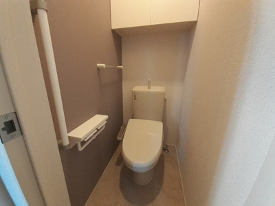 【トイレ】 | グランデール興浜Ⅲ | シンプルで使いやすいトイレです