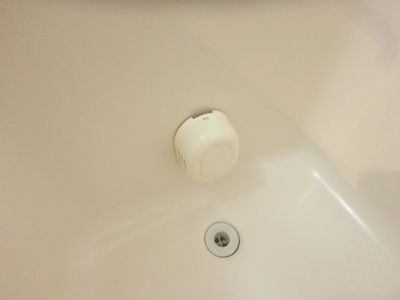 【設備】 | パインクレスト | 高温差し湯式バスの設備があります。