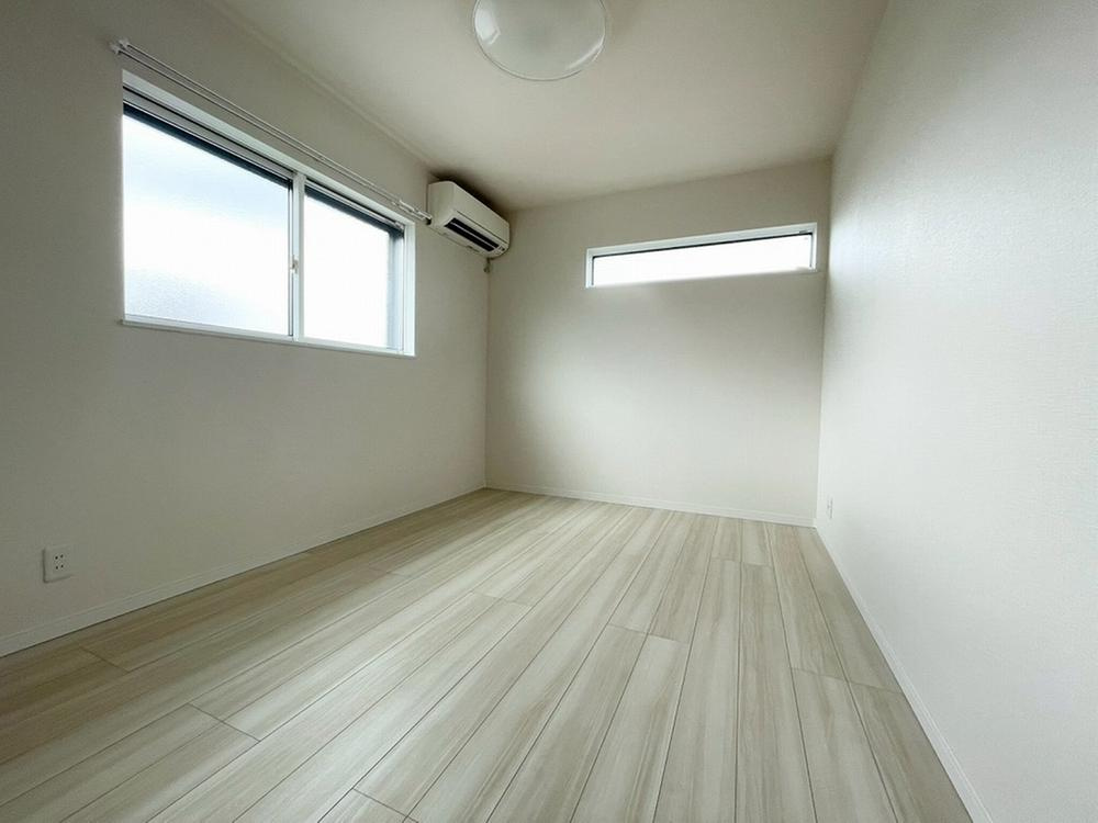 堀溝3丁目　中古一戸建ての寝室|洋室6.5帖　3階
■物件内覧・資金計画相談・住宅ローン相談、リフォーム相談、お問合せ受付中■
※当日・翌日のご内覧、ご相談はお電話でのお問合せがスムーズです！