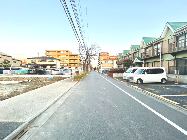 江戸川区南篠崎町1丁目新築分譲住宅の前面道路含む現地写真|全面道路