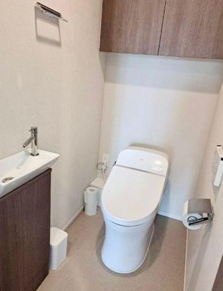 【トイレ】 | 【トイレ】手洗いカウンター完備で衛生面もバッチリです◎