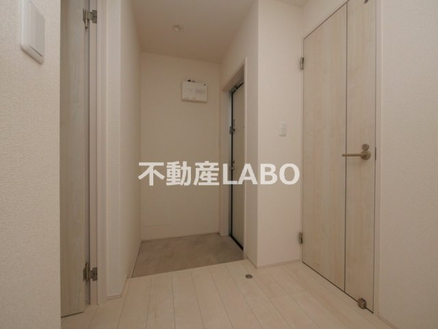 フジパレス我孫子前Ⅵ番館の玄関