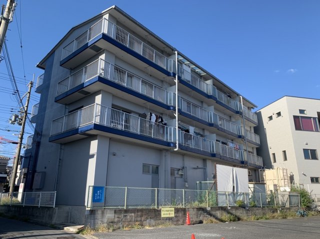 サンハイツサワヒラの外観