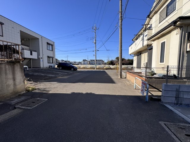 柏市豊平町新築戸建【旭小学校：6分】の前面道路含む現地写真|南側前面道路