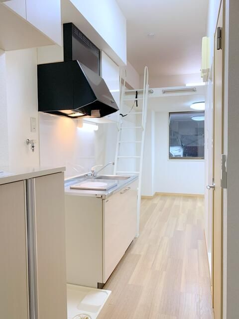 ラフィーネひばりヶ丘の玄関