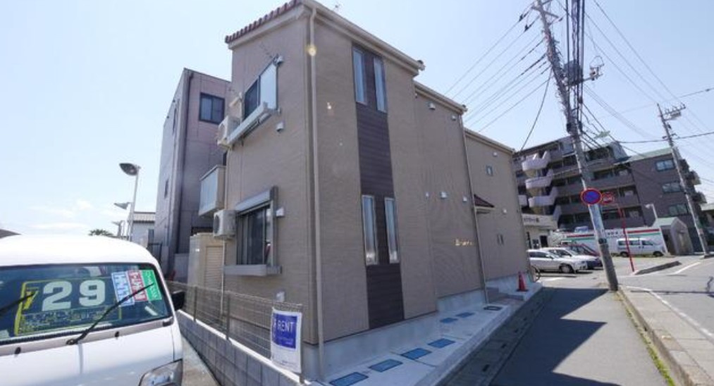 ラミアアルテのロビー