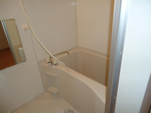 ラミアアルテの浴室