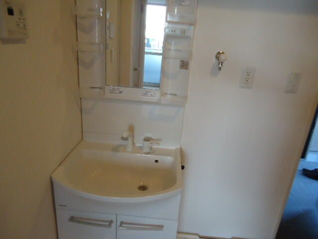 ラミアアルテの洗面所