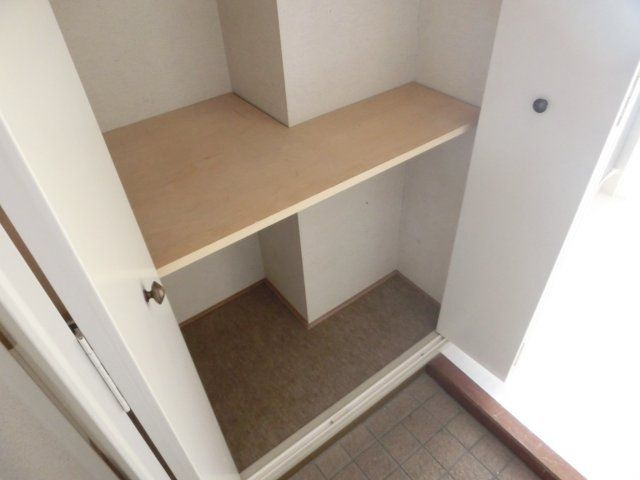 ライオンズシティ難波南の収納
