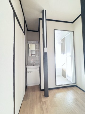 【独立洗面台】 | 広島市南区日宇那町 | 収納付き洗面化粧台