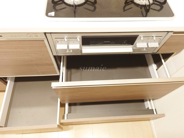 ザ・パークハウスオイコス赤羽志茂フォーススクエアのキッチン|キッチン下収納です☆