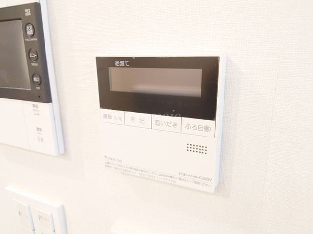 ザ・パークハウスオイコス赤羽志茂フォーススクエアの設備|給湯リモコンです☆