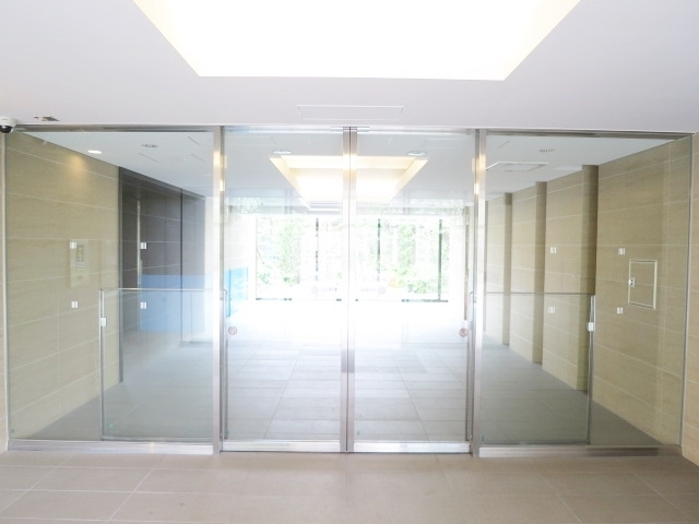 ザ・パークハウスオイコス赤羽志茂フォーススクエアのロビー|清潔感あるロビーです☆