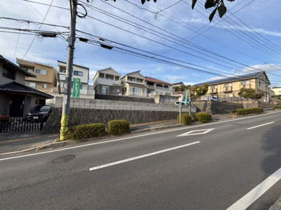 【前面道路含む現地写真】 | 安芸郡府中町石井城２丁目　土地