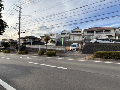 【前面道路含む現地写真】 | 安芸郡府中町石井城２丁目　土地