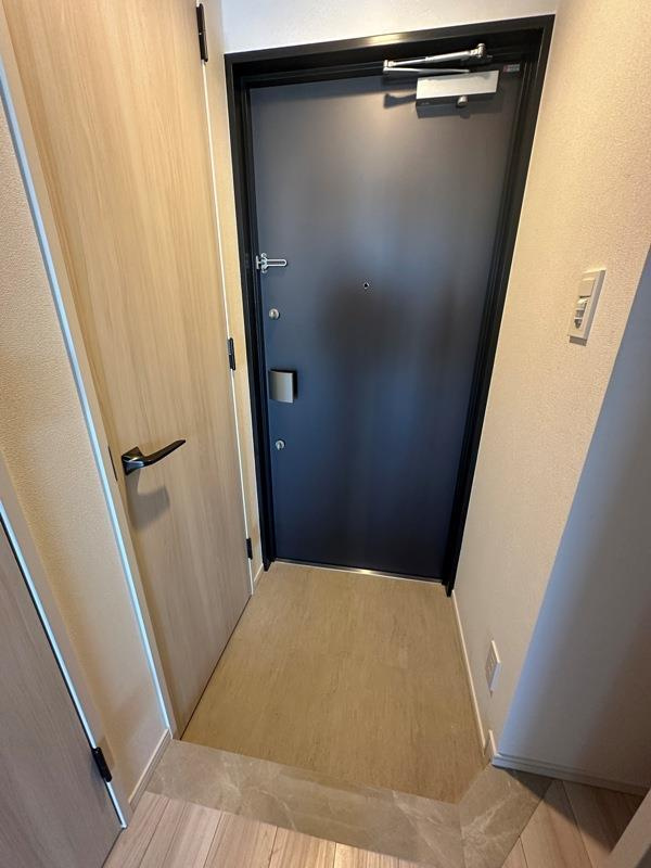 パークアクシス板橋本町ステーションゲート の玄関