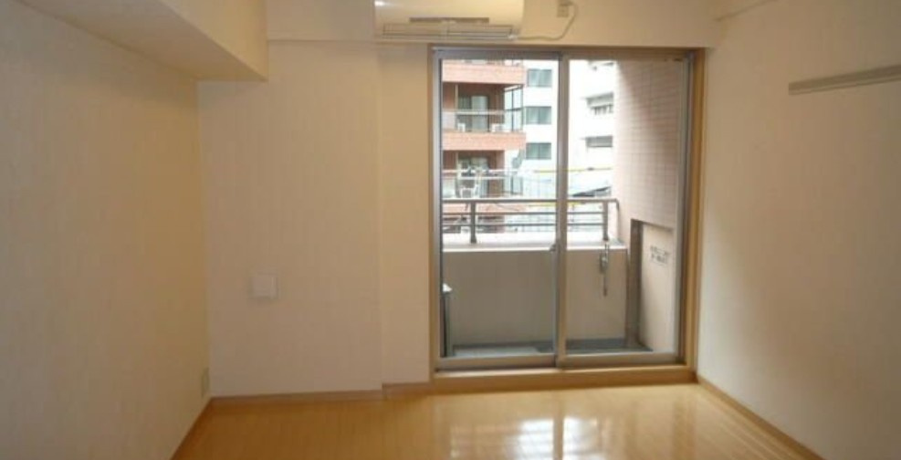 ＡＢＥビルの居間・リビング