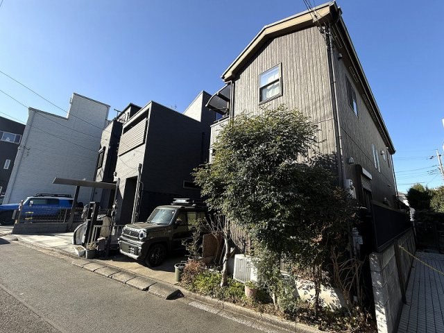 【外観】 | 朝霞市本町2丁目　中古一戸建住宅（朝霞店） | 2026年月撮影
東武東上線「朝霞」駅より徒歩8分の好立地！