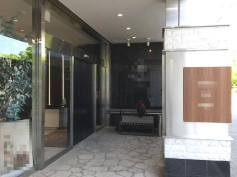 ＶＩＣＥＯ岡崎のエントランス