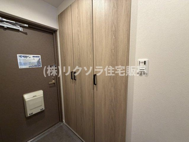 ダイアパレス樟葉の収納|大容量シューズボックス
■物件内覧・資金計画相談・住宅ローン相談、リフォーム相談、お問合せ受付中■
※当日・翌日のご内覧、ご相談はお電話でのお問合せがスムーズです！