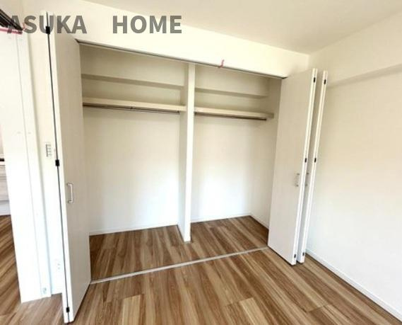 第2大船パークタウンD棟の収納|収納豊富なクローゼット♪整理整頓が出来てお部屋の片付けが出来るのは嬉しいですね♪