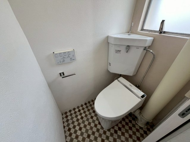 明舞第2団地8号棟のトイレ