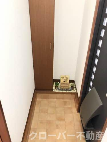 アーバンライフB棟の玄関