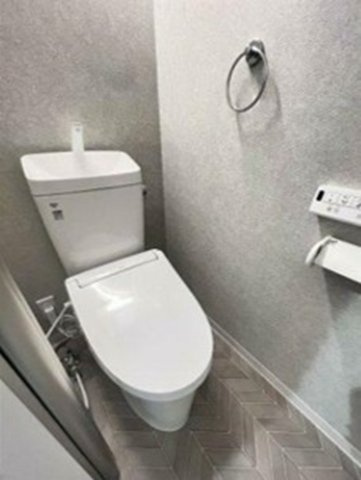 Ｄ－００３のトイレ|ゆったりとした空間のトイレです