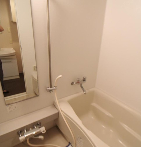 カスタリア住吉の浴室