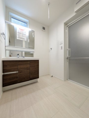 【独立洗面台】 | 安芸郡府中町八幡３丁目No.1 | 収納付き洗面化粧台