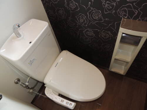 ファミーユ島町 Ｂ棟 ＊＊のトイレ