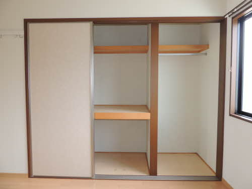 ファミーユ島町 Ｂ棟 ＊＊の設備