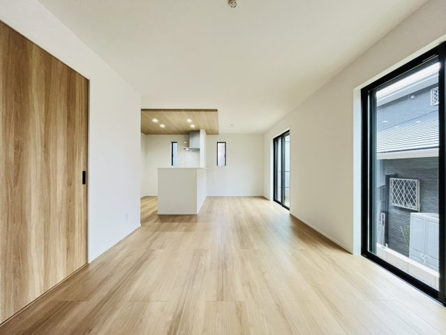 大府市梶田町5丁目57番『仲介手数料無料』新築戸建ての居間・リビング