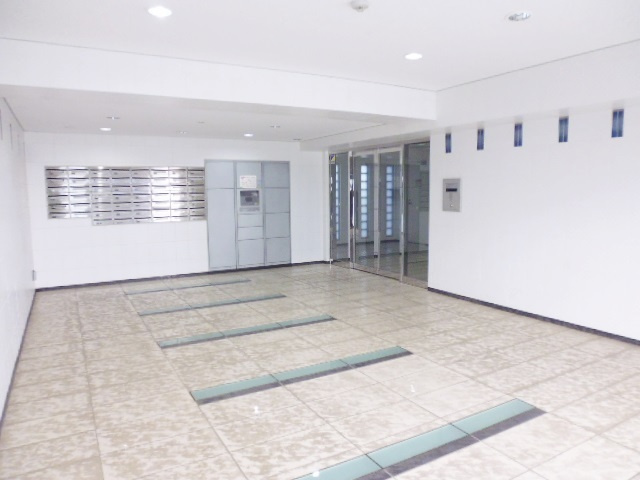 リガーレ浮間公園のロビー|エントランスです☆