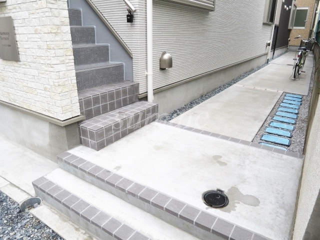 レジデンス赤羽のエントランス|こちらが入口です☆